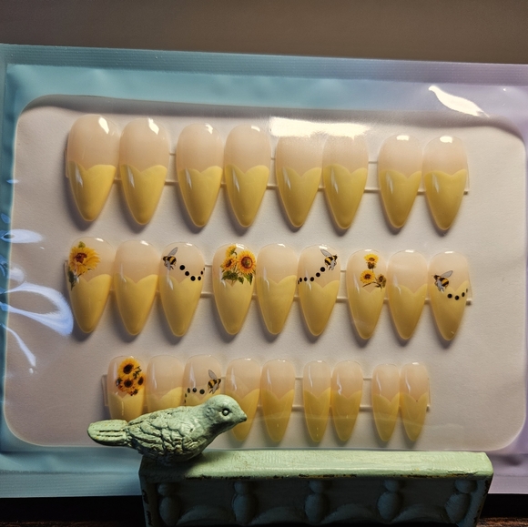 Custom Handcrafted Press On Set - Medium Almond - NWOT - Picture 5 of 8